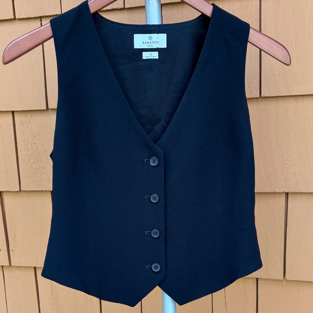 ARITZIA | BABATON Deniro Tailored Black Button Up Crepe Suit Vest Top | Size 0
